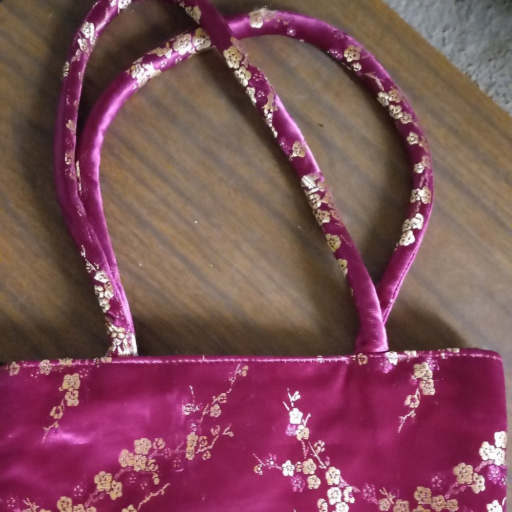 Chinese purse